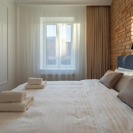M&d Ultra Lux, Rynok Square Apartment *